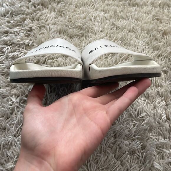 BALENCIAGA | White Leather Logo Slides - Picture 6 of 14